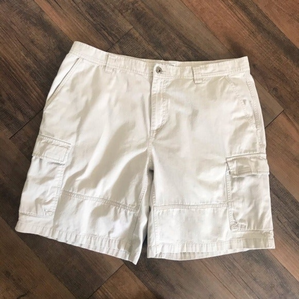 Columbia Men’s XL Cargo Shorts